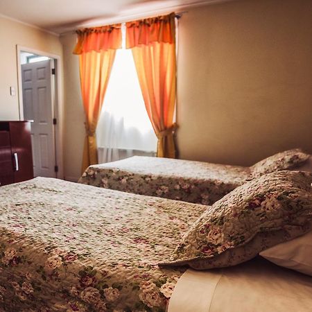 Hostal Joshiken Punta Arenas Eksteriør billede