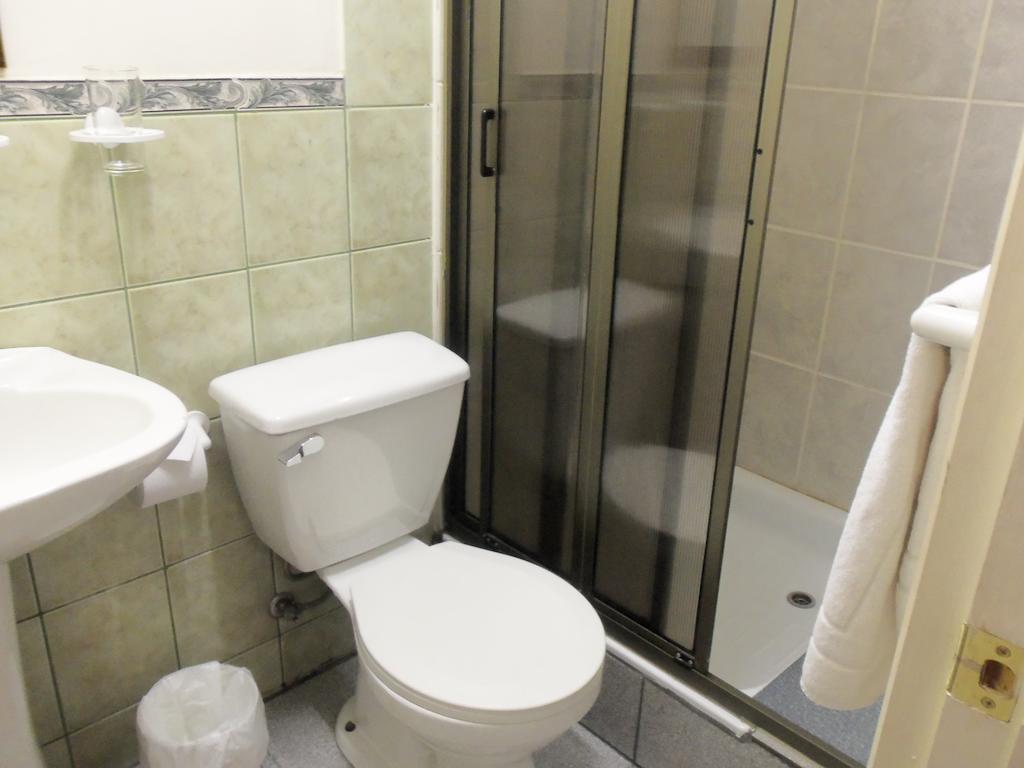Hostal Joshiken Punta Arenas Eksteriør billede